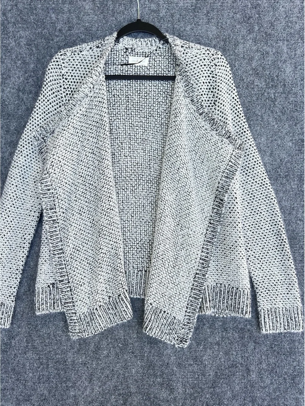 Lou & Grey Size Medium Contrast Cardigan Sweater Acrylic Wool Blend.